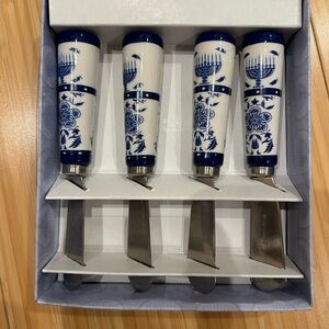 Blue and White Ceramic Hanukkah Cheese Spreader Set (NWT)